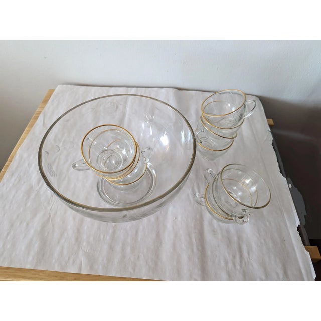 CORRECTION TO SHIPPING TIME, THIS IS SELLER SHIPPING, ARRIVAL TIME IS 4-10 DAYS FROM PURCHASE DATE. Vintage glass punch...