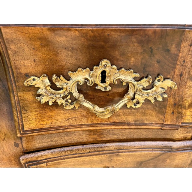 18th Century Fine 18th Century French Regence Period Walnut Commode With Ormolu Mounta For Sale - Image 5 of 7