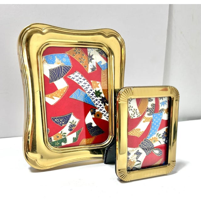 Vintage Brass Tabletop Picture Frames, Coordinating Hollywood Regency Pair For Sale - Image 4 of 7
