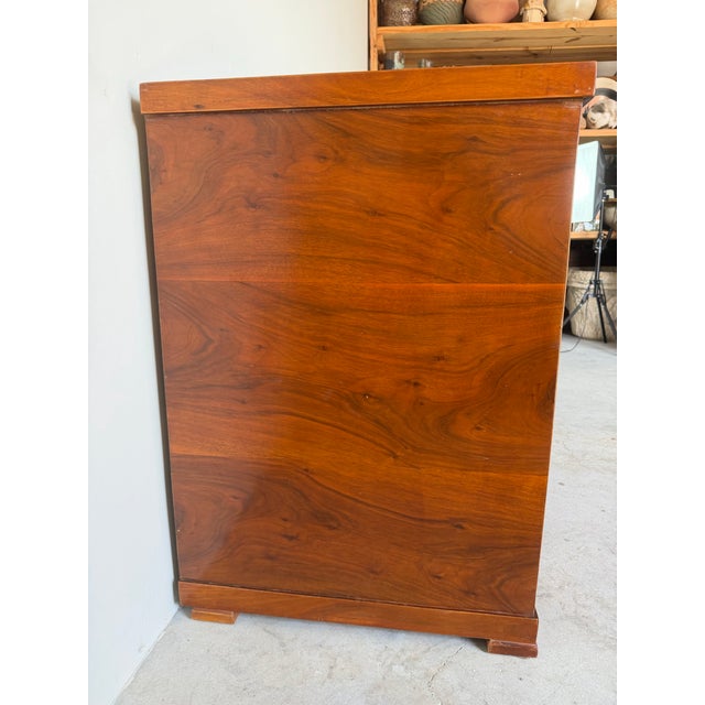 Amber 19th Century German Biedermeier-Style Burr & Flamed Elm Chest of Drawers For Sale - Image 8 of 12