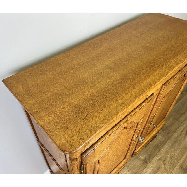 Vintage Louis XIV French Sideboard in Oak For Sale - Image 9 of 13