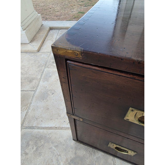 Early 20th Century English Campaign Chest For Sale - Image 13 of 17