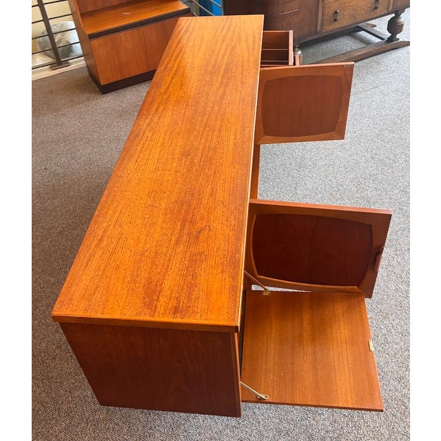 Mid Century Modern Teak Credenza c.1960 For Sale - Image 9 of 12