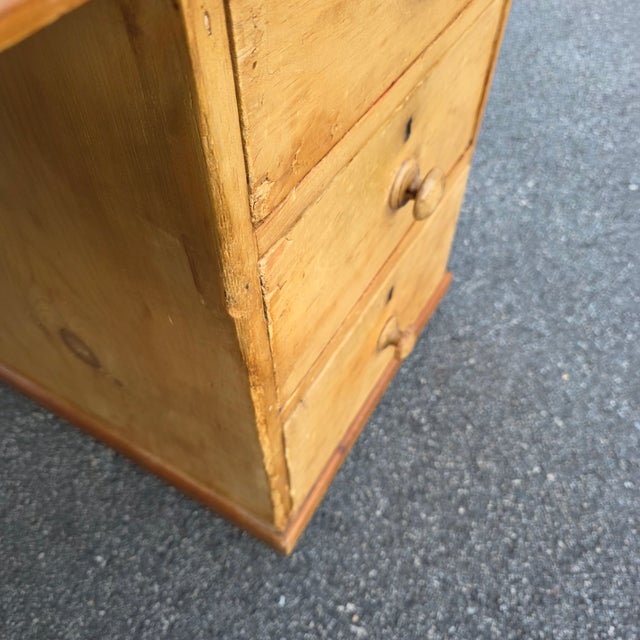 Wood English Mid-Victorian Country House Pine Pedestal Desk With Original Gilt-Tooled Green Leather Top, Circa 1840–1860 For Sale - Image 7 of 12