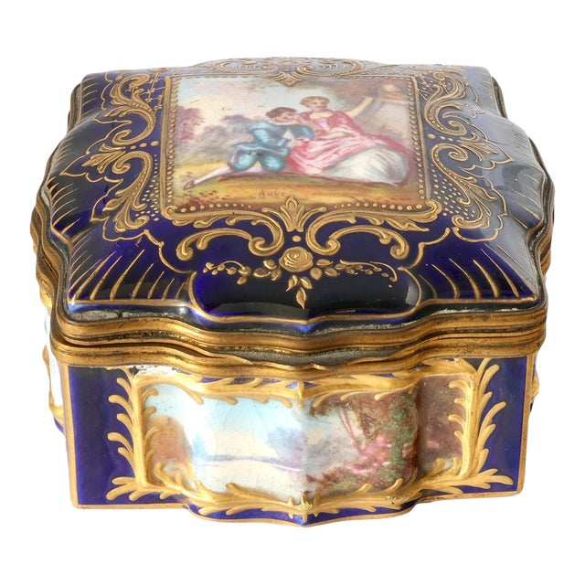 19thC French Sèvres Style Porcelain Box For Sale