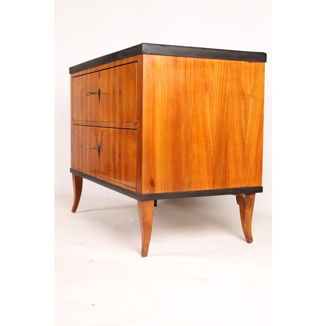 Biedermeier Chest of Drawers in Cherry Wood, 1830 For Sale - Image 12 of 16