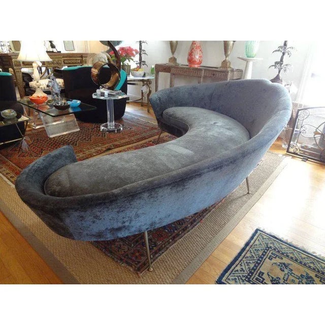 Mid Century Federico Munari Attributed Italian Curved Sofa For Sale In Houston - Image 6 of 9