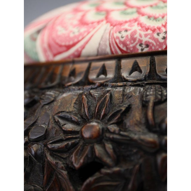 Victorian Stool in Bennison Banyan Linen, 1880 For Sale - Image 4 of 18