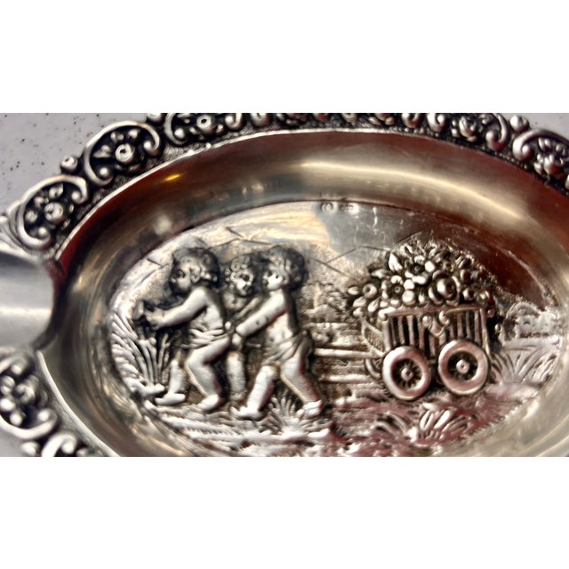Early 20th Century Antique 800 Repousse Silver Cherubs Pulling Flower Cart Ashtray Catchall For Sale - Image 5 of 10