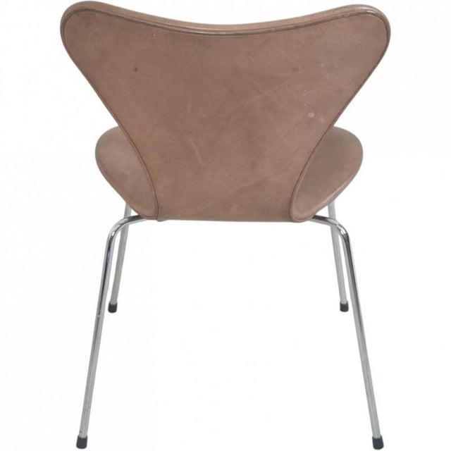 Seven Chairs in Patinated Brown Leather by Arne Jacobsen, 1990s, Set of 6 For Sale - Image 10 of 18