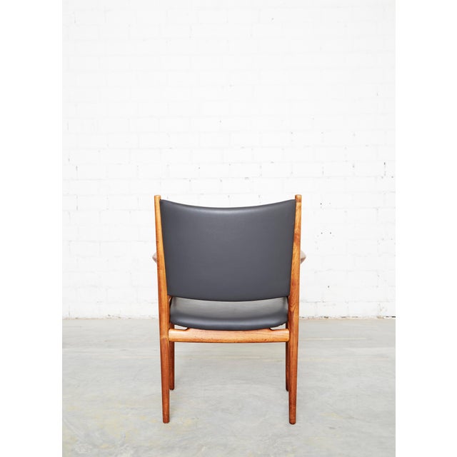 JH-513 Armchair by Hans J. Wegner for Johannes Hansen, 1960s For Sale - Image 3 of 18