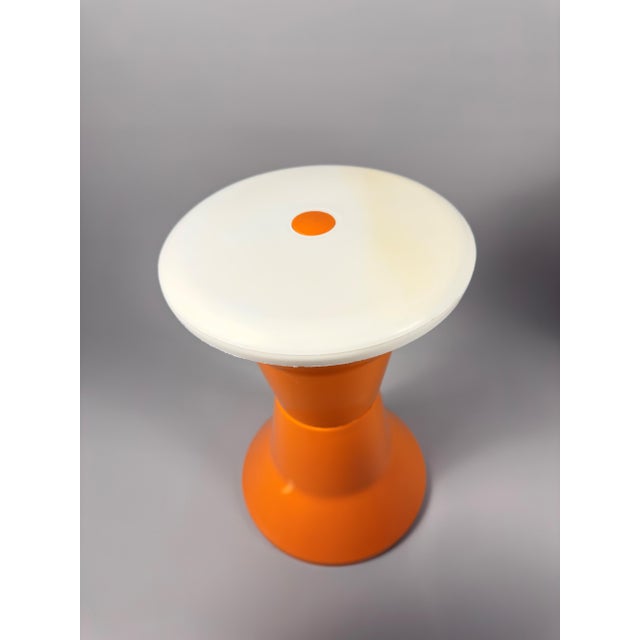 Italian-Style Space Age Stools and Table Set in Orange and White Plastic, 1970s, Set of 5 For Sale - Image 12 of 14