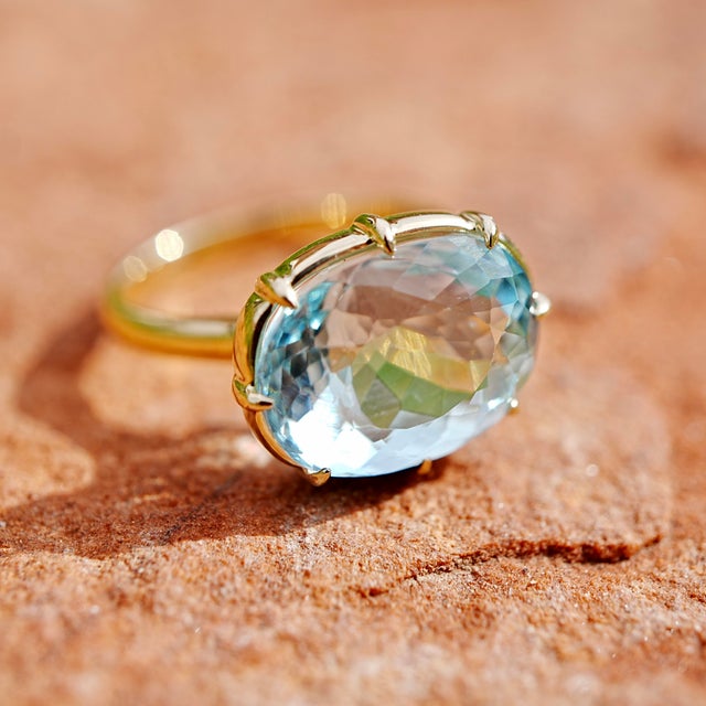 Kai One-of-a-Kind Certified 7.31ct Santa Maria Aquamarine East-West Ring in 14k Gold Size 7 For Sale - Image 10 of 10