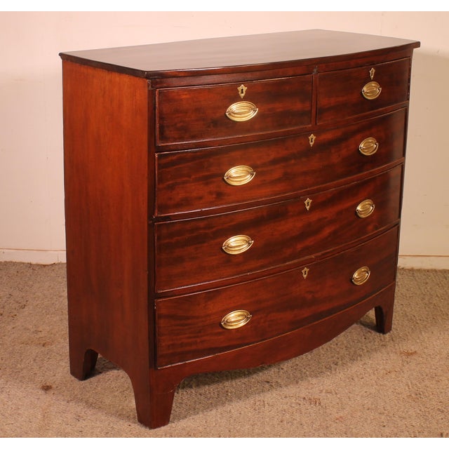 Early 19th Century Mahogany Bombé Chest of Drawers For Sale - Image 10 of 12