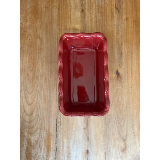Red Emile Henry Stoneware Ruffle Loaf Pan (Model 6184) For Sale - Image 4 of 8