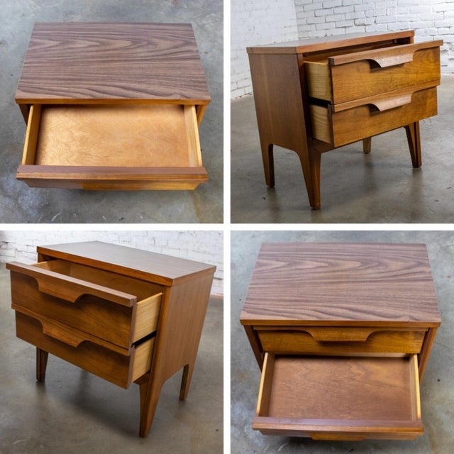 Brown Mid-20th Century MCM Nightstand Side or End Table Attributed to Johnson Carper Fashion Trend Line For Sale - Image 8 of 17