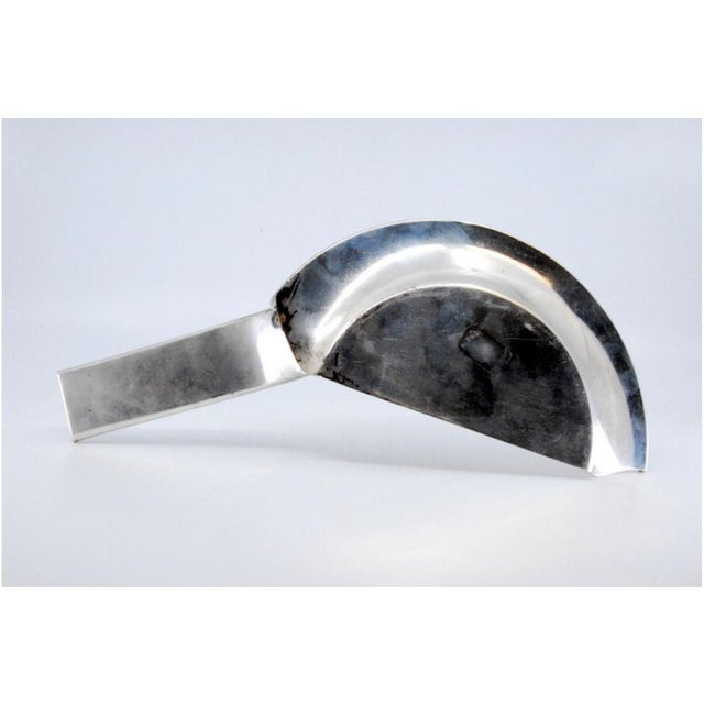 Collects Crumbs in Smooth Silver and Crimped Surround For Sale - Image 6 of 9