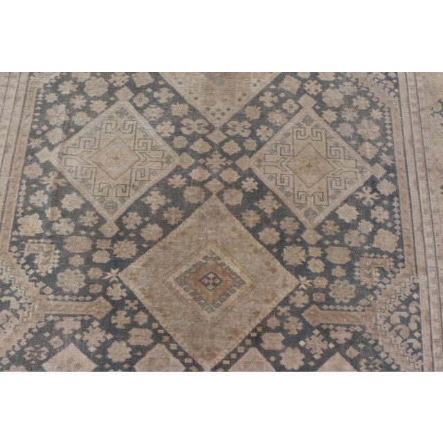 Early 20th Century Antique Turkish Sivas Rug With Diamond Medallions and Allover Floral Field For Sale - Image 5 of 13