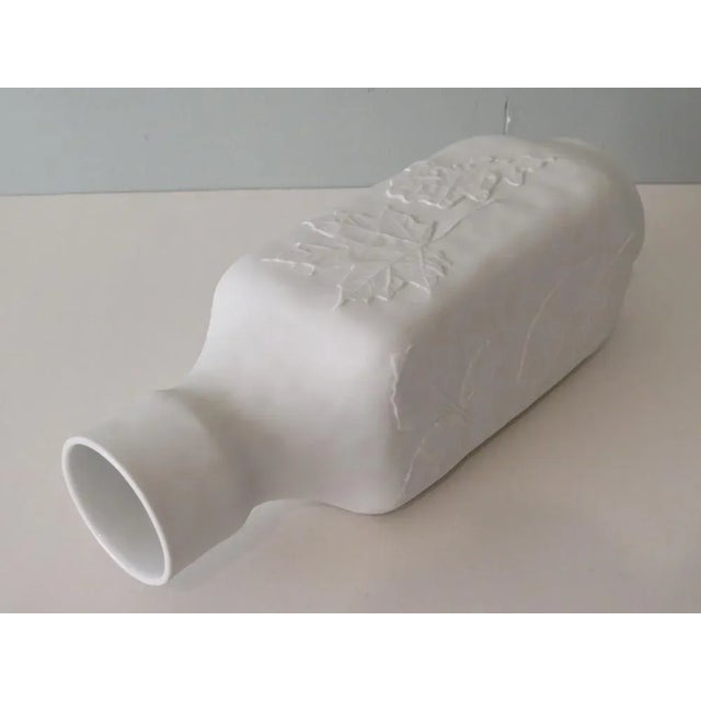 White Biscuit Vase from Hutschenreuther, Germany, 1970s For Sale - Image 9 of 11