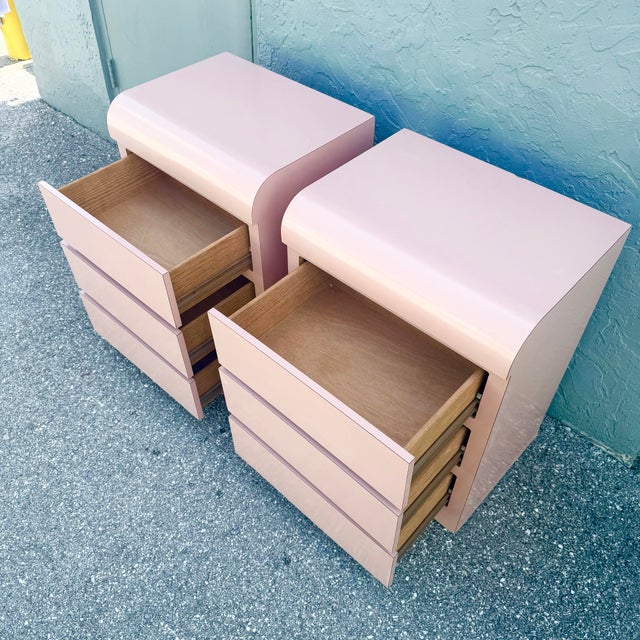 Postmodern Pink Gloss Laminate Waterfall Nightstands - A Pair For Sale - Image 4 of 12