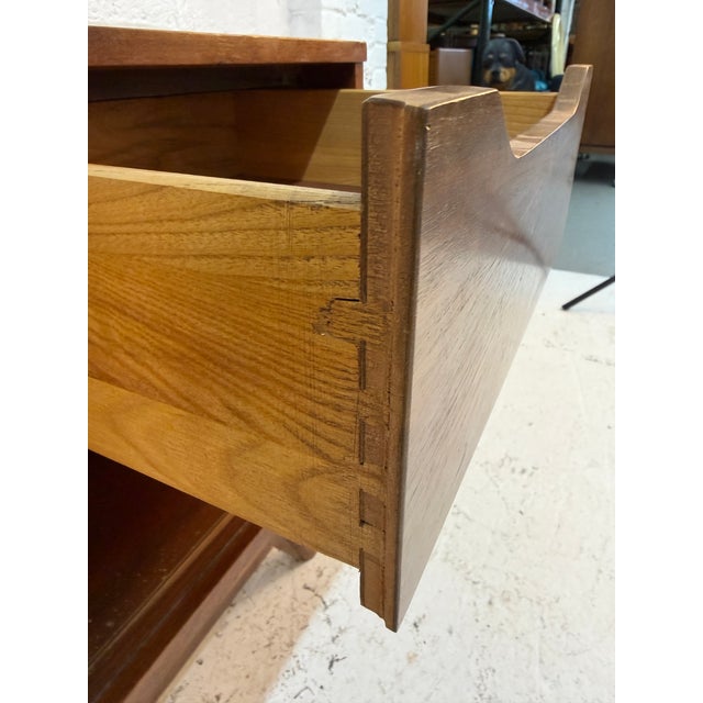 Mid-Century Walnut Credenza With Burl Inlays by Young Manufacturing For Sale - Image 10 of 16