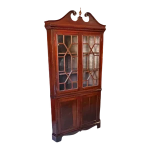 Early 20th Century Chippendale Style Mahogany Corner Cabinet