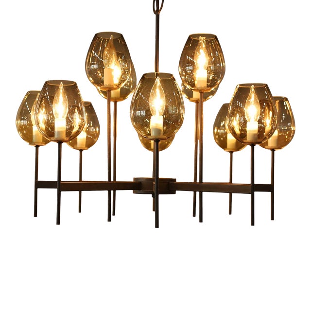 Lightolier Chandelier With Eight Arms and 16 Glass Bulbs For Sale