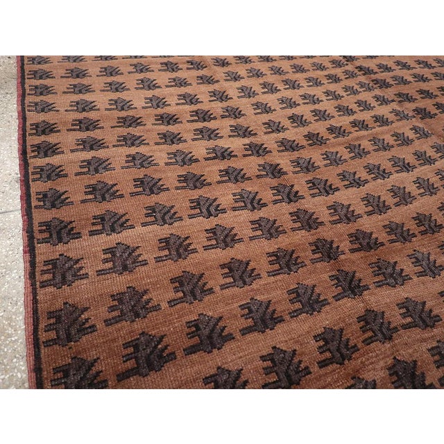 Tribal Galerie Shabab Collection Mid-20th Century Turkish Anatolian Room Size Carpet For Sale - Image 3 of 8