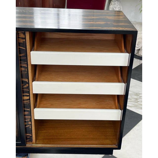 Harvey Probber Mahogany Credenza For Sale In New York - Image 6 of 13