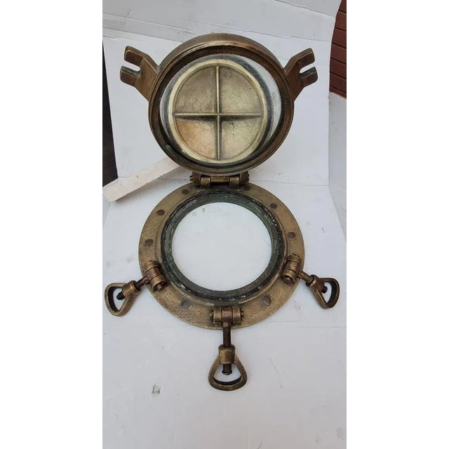 Porthole of ship in heavy brass, perfect of large size 45 cm with glass often about 2 cm.