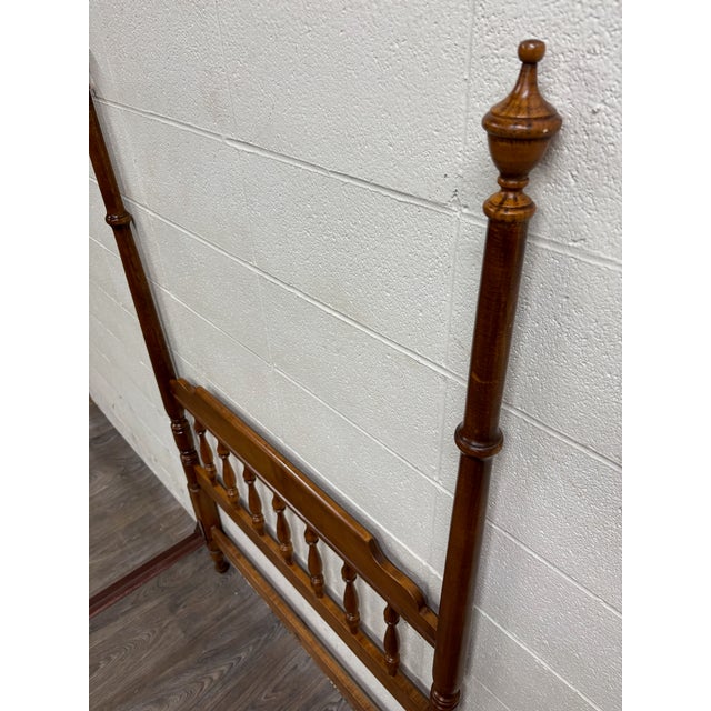 Vintage Twin Size Heywood-Wakefield Old Colony Four Poster Bed For Sale - Image 10 of 17