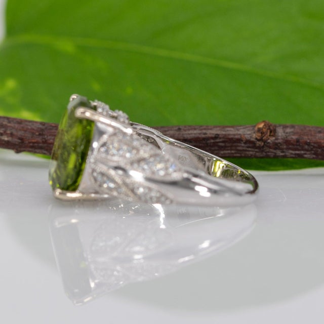 7.2Ct Peridot Ring With Earth Mined Diamond Halo: Solid 14k Gold, Size 6.75 For Sale - Image 10 of 10
