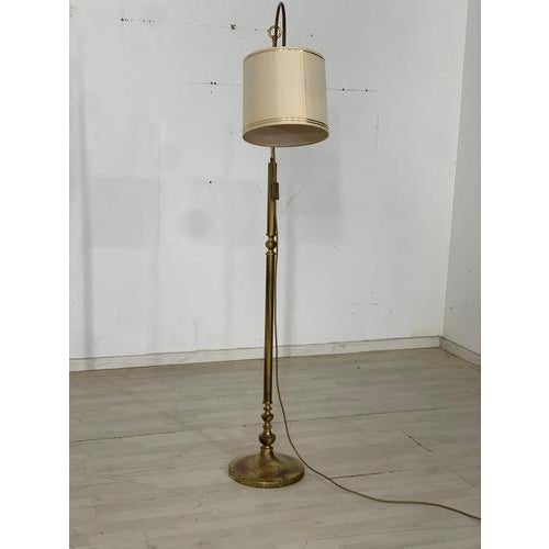 Brown Mid-Century Modern Floor Lamp in Brass For Sale - Image 8 of 8