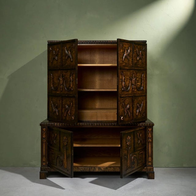 Brown Cabinet with Decorative Carvings in Stained Birch by Axel Einar Hjorth for A.B. Svenska Möbelfabrikerna Bodafors, 1920s-1930s For Sale - Image 8 of 13
