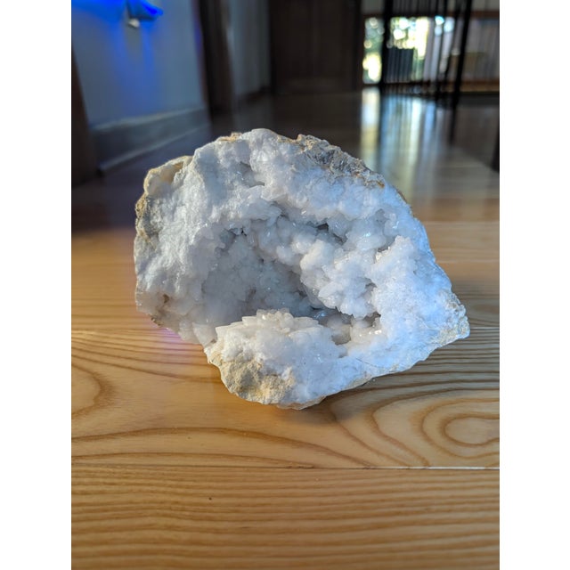 Large White Quartz Crystal Geode Specimen – 5.59 Pounds For Sale - Image 4 of 10