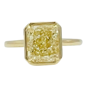 Gia Yellow Radiant 3 Carat Diamond Ring in 18k Yellow Gold, Size 6.75