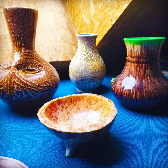 Tripod Bowl by the Potters of Accolay, France, 1950s For Sale - Image 4 of 17