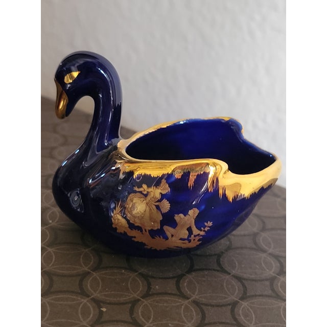 Limogenes, Royal Blue and 22 K Gold Miniature Pair of Decorative Swans For Sale In Dallas - Image 6 of 12