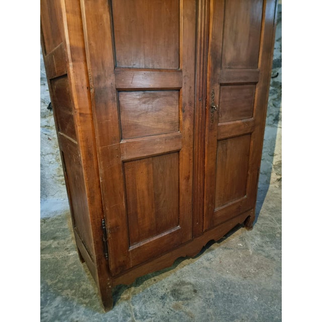 French Cabinet in Cherry Wood, 1700s For Sale - Image 5 of 18