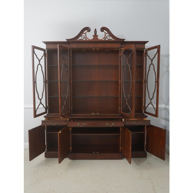 Traditional Karges 4 Door Mahogany Breakfront China Cabinet For Sale - Image 3 of 18