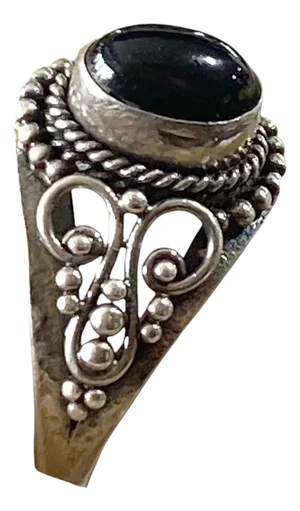 Vintage Beautiful 925 Silver Ring With Large Oval Black Stone Size 7