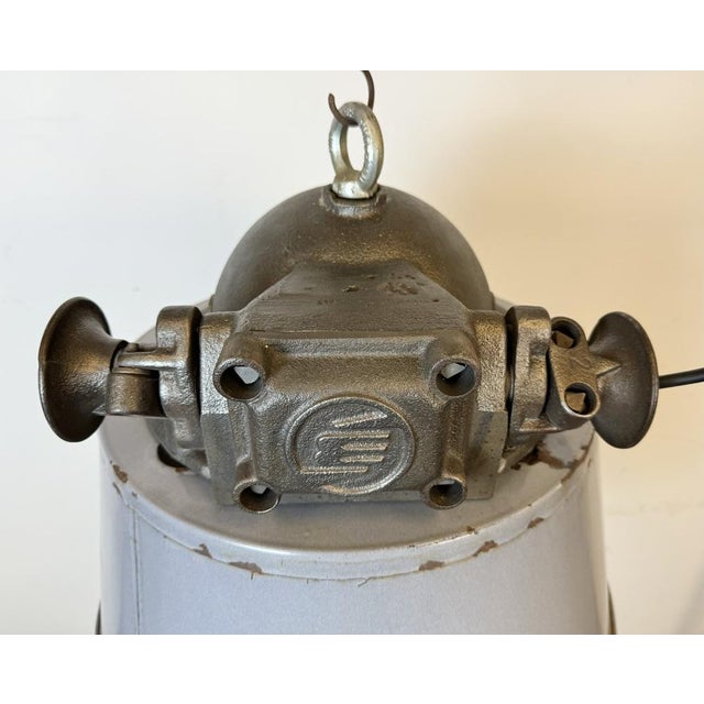 Glass Large Industrial Grey Enamel and Cast Iron Pendant Light from Elektrosvit, 1960s For Sale - Image 7 of 18