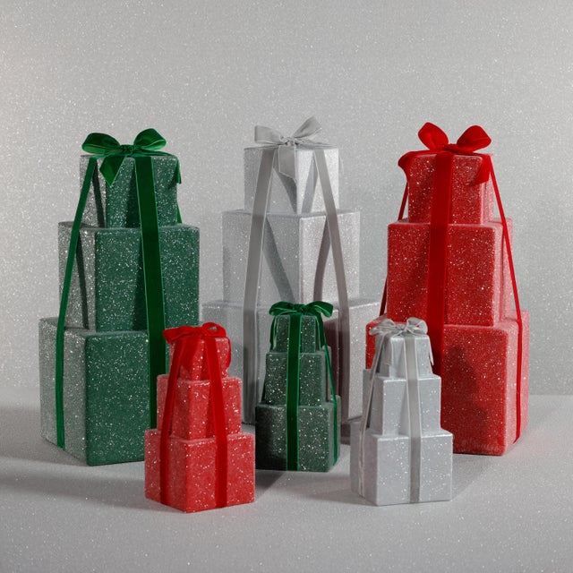 Stacked Presents Holiday Resin Figurine, Red, 16.5" For Sale - Image 4 of 5