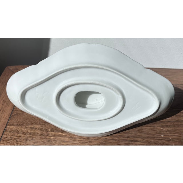 Vintage French White Porcelain Sauce/Gravy Boat For Sale In New York - Image 6 of 7