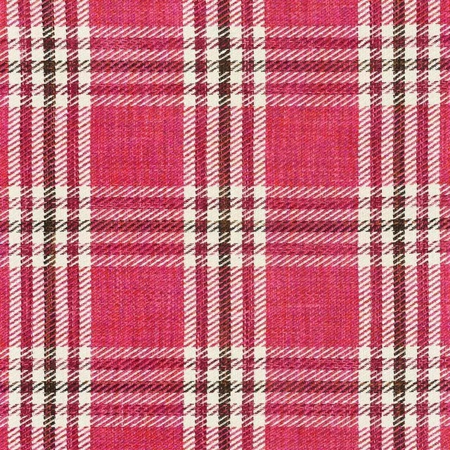 Sample - Schumacher X Vogue Living Mariga Fabric in Rose For Sale
