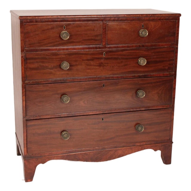 Early 19th Century George III Mahogany Chest of Drawers For Sale