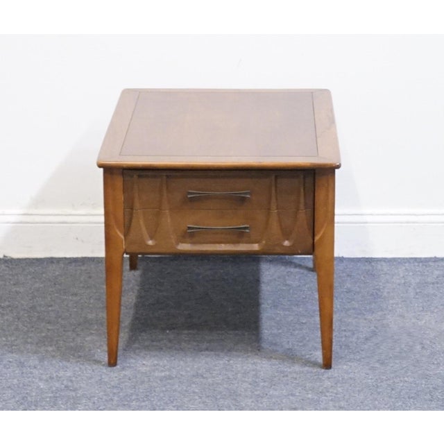 Broyhill Broyhill Furniture Solid Walnut MCM Mid-Century Modern 20" Accent End Table For Sale - Image 4 of 12