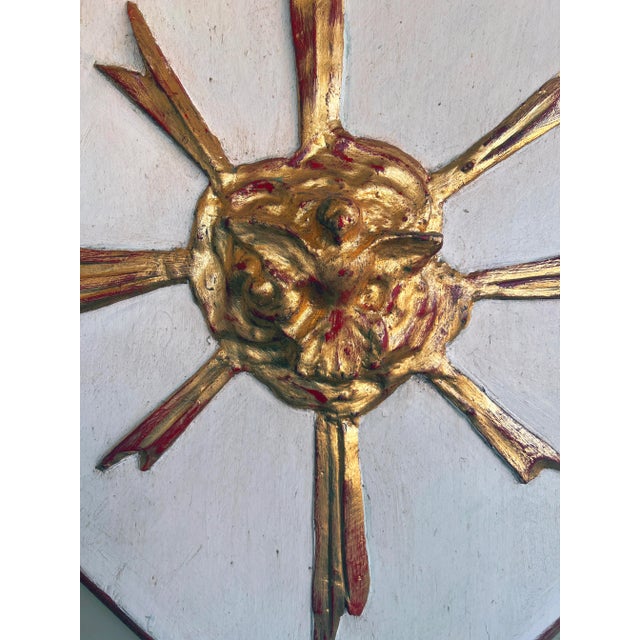 Baroque Wall Hanging Italian Baroque Style Giltwood and Gesso Sunburst Panel With Carved Pigeon For Sale - Image 3 of 9