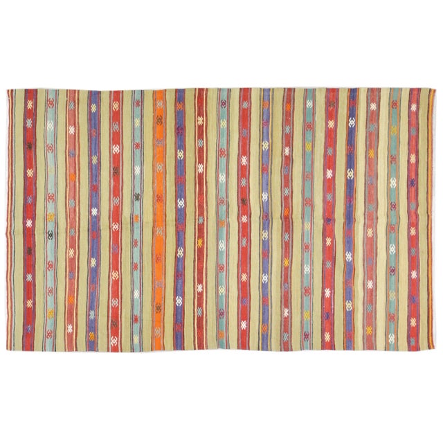 Turkish 1960s Vintage Anatolian Handmade Hand Knotted Kilim With Natural Colors,4'10"x8'1" For Sale - Image 3 of 3