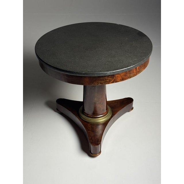 Mahogany Center Table, 19th Century For Sale - Image 3 of 18